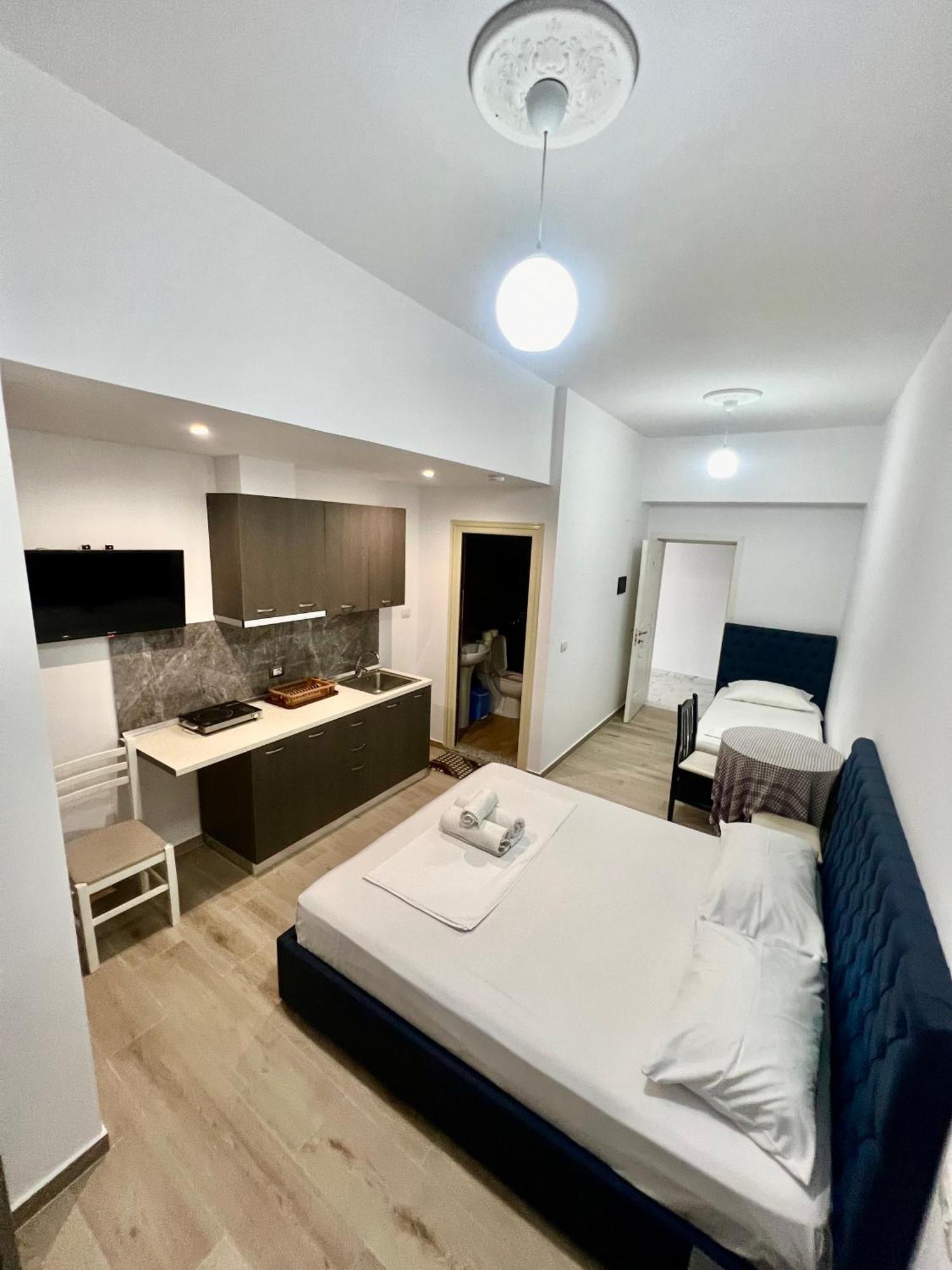 Hotel Villa Flowers Vlorë 外观 照片